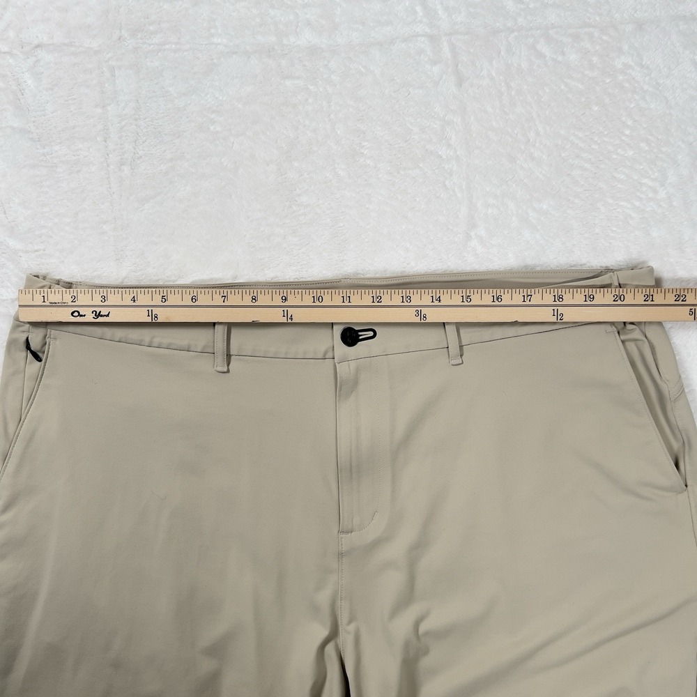 Public Rec Dealmaker Chino Shorts Mens Sz 42 Beige Stretch 8.5" Athletic - Picture 9 of 12